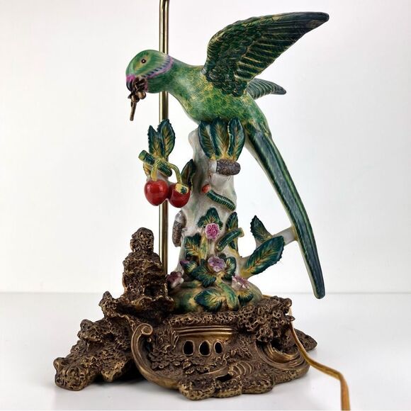 United Wilson Parrot Hand Painted Porcelain Table Lamp on Bronze Bases 1897 - Picture 2 of 16